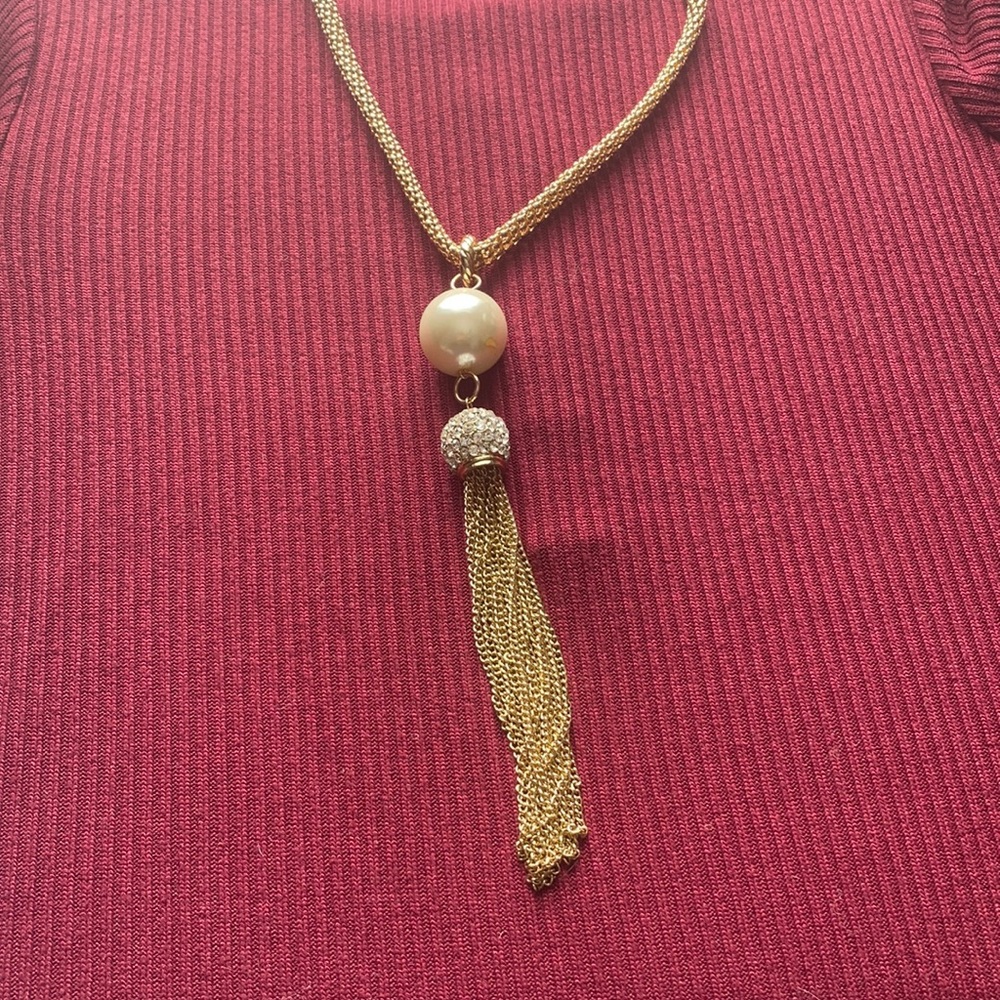 Necklace dress up or dress down